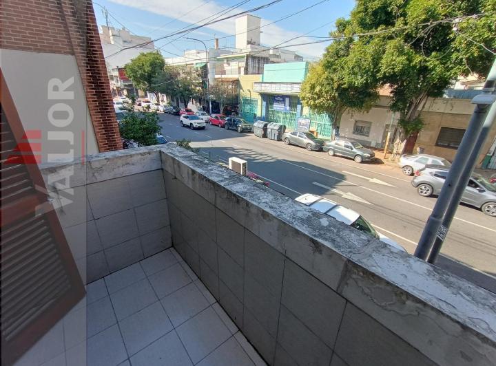Departamento 4 amb Frente en Duplex 5