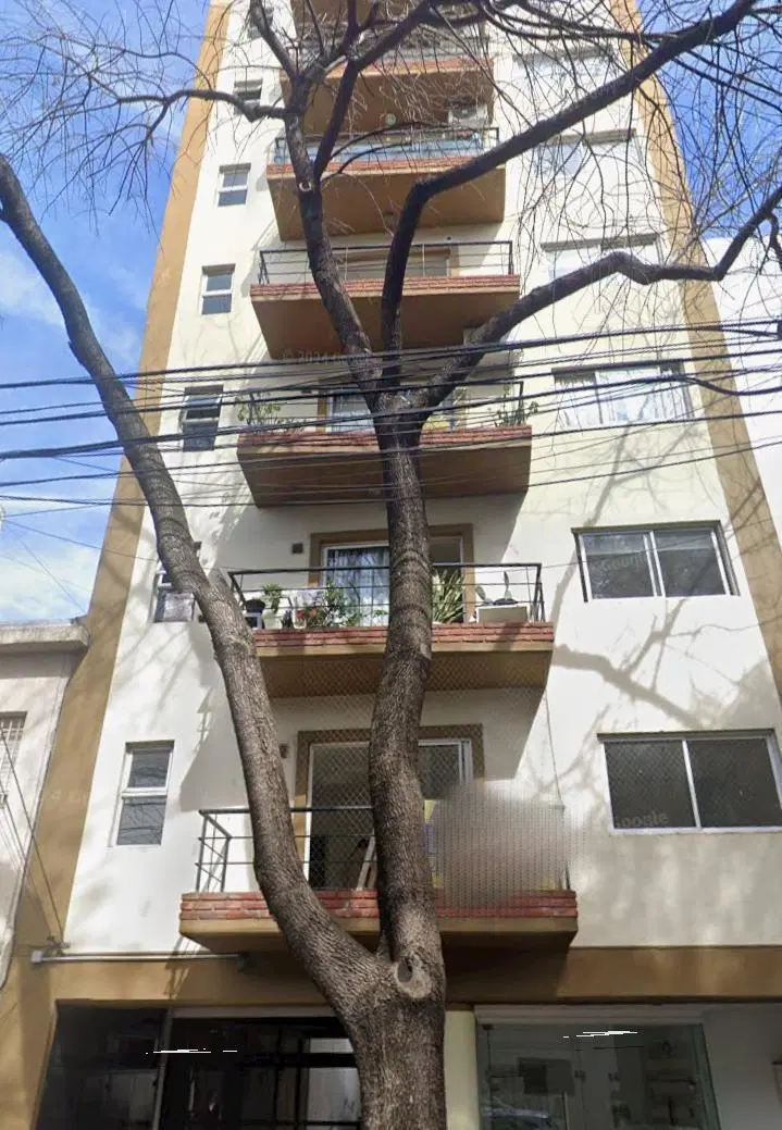 Departamento 1 ambiente contrafrente con balcón 2