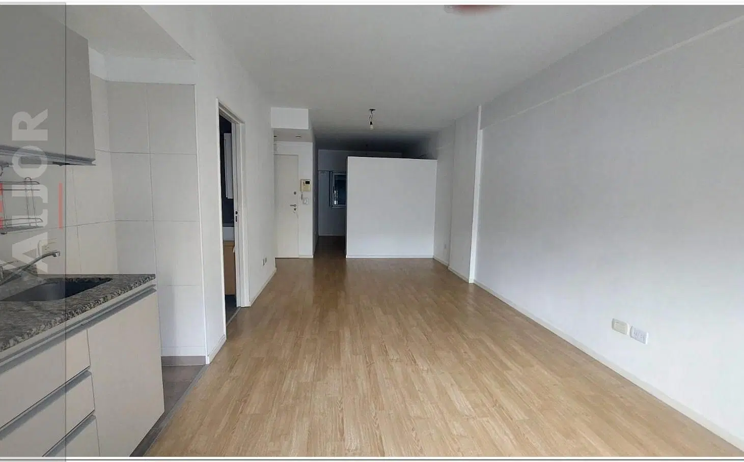 Departamento 1mbiente divisible con balcon 4