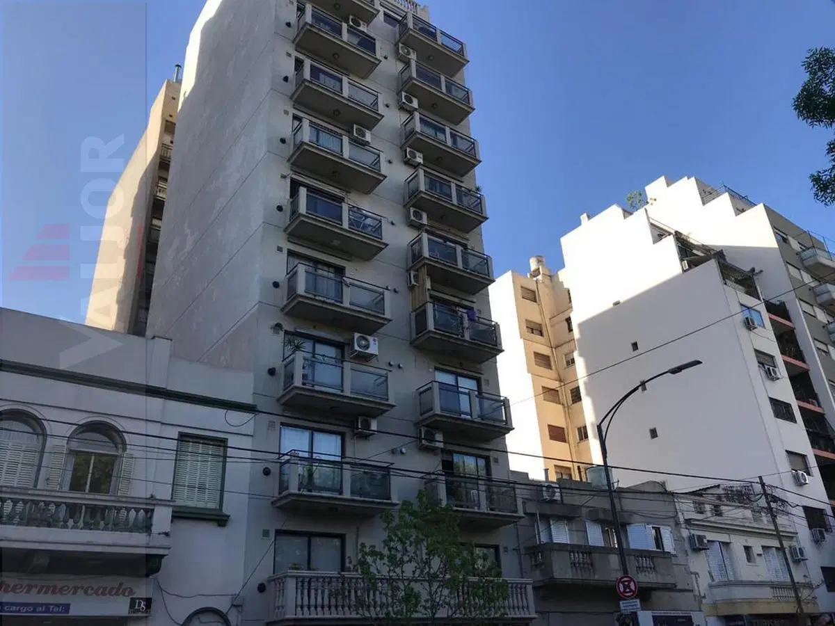 Departamento 2 ambientes con balcón 2