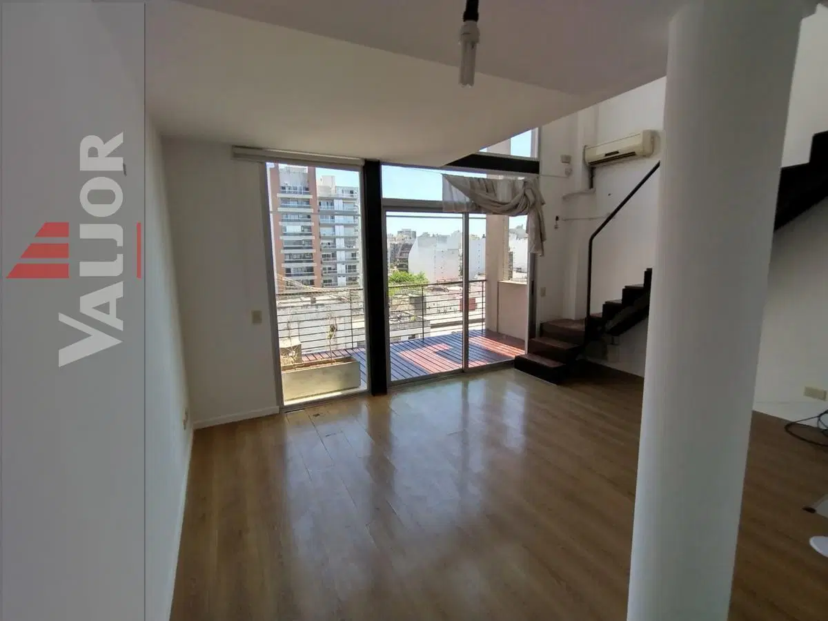 Departamento en  duplex 2 ambientes con balcón y cochera fija cubierta 2