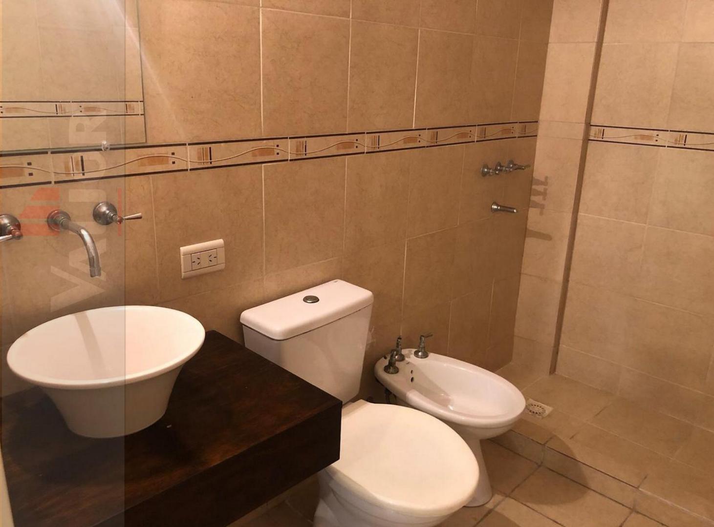 Foto de Departamento en 1 ambiente con patio, imagen 2