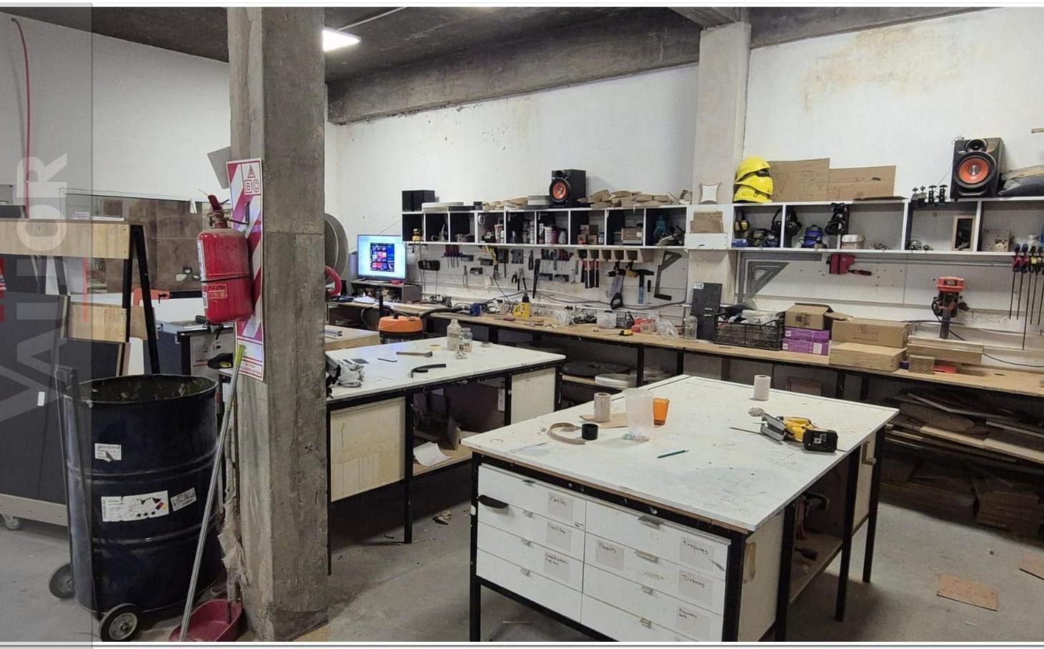 Foto de Local en Villa del Parque 299,75m2 totales - 2 baños - Bajas expensas - Alquilado hasta marzo 2027, imagen 5