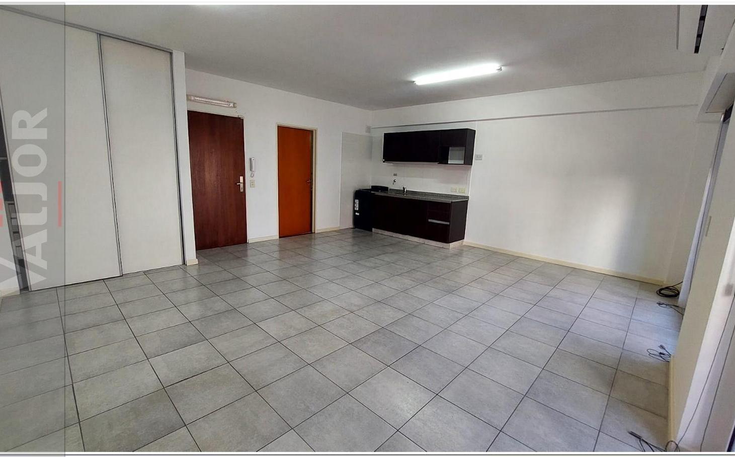Foto de Monoambiente divisible al frente con balcon, imagen 1
