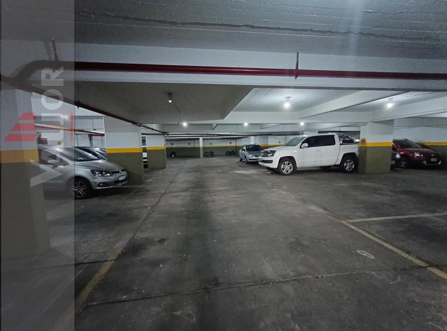 Foto de En venta: Gran cochera cubierta c/acceso x rampa en Monte Castro, imagen 5