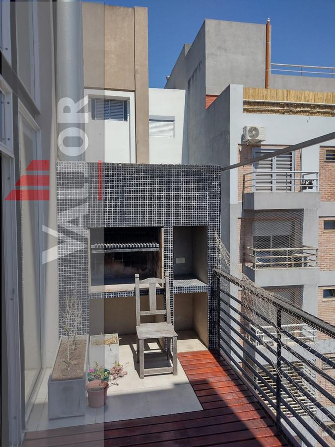 Foto de Departamento en duplex 2 ambientes con balcón y cochera fija cubierta, imagen 1
