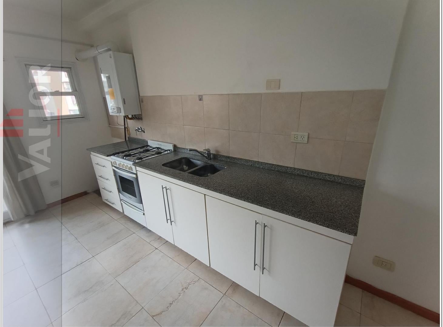 Foto de Departamento 2 Ambientes al frente c/Balcón - Suite - Apto, imagen 2