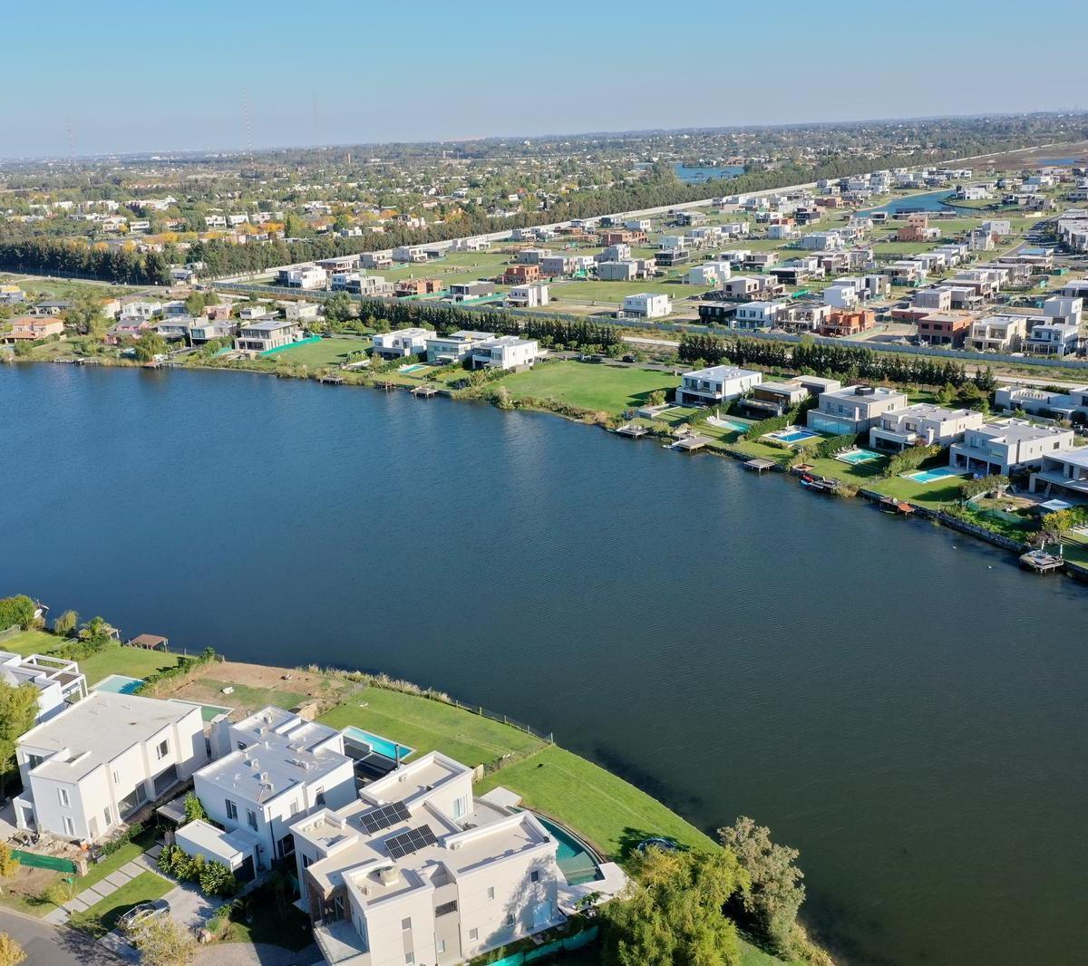 Lote al Lago en Barbarita