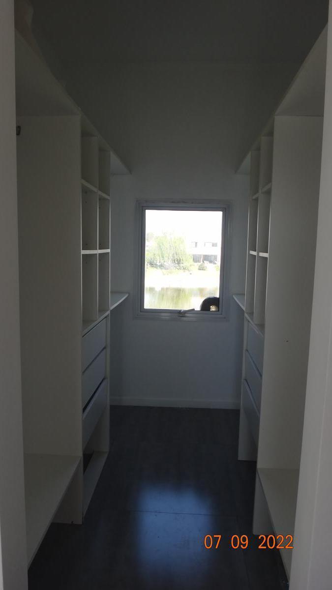 Casa Al Lago en Venta en San Marco - Villa Nueva 3