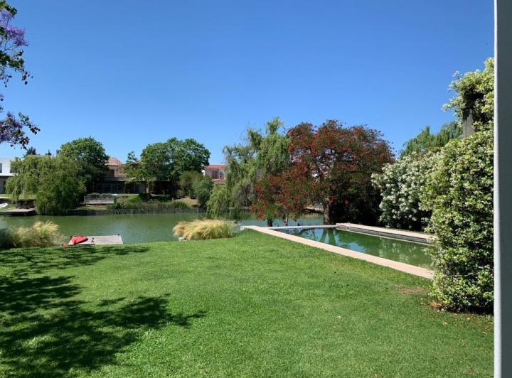 1/12 AL 5/01 - Casa en Alquiler en Santa Bárbara!! 4