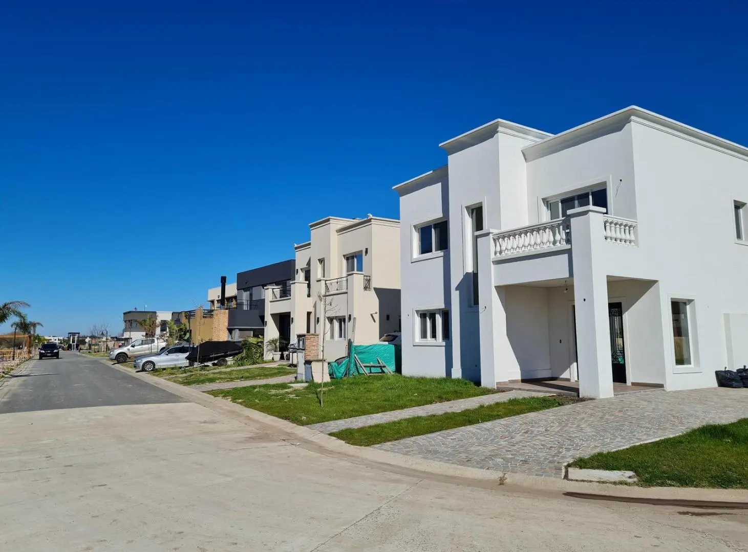 OPORTUNIDAD! Lote Central con una Amarra en Venta en Vila Marina 1 - Villa Nueva 3