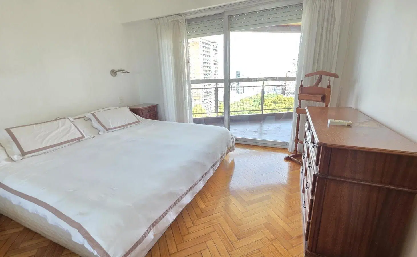 Semipiso Amoblado en Alquiler de 4 ambientes en Belgrano 5