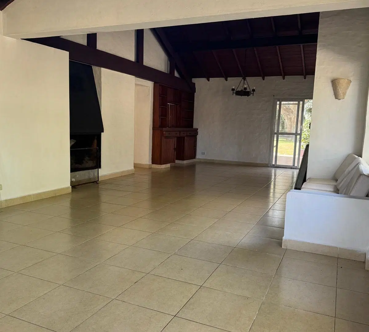 Casa en Alquiler en San Carlos C.C 3