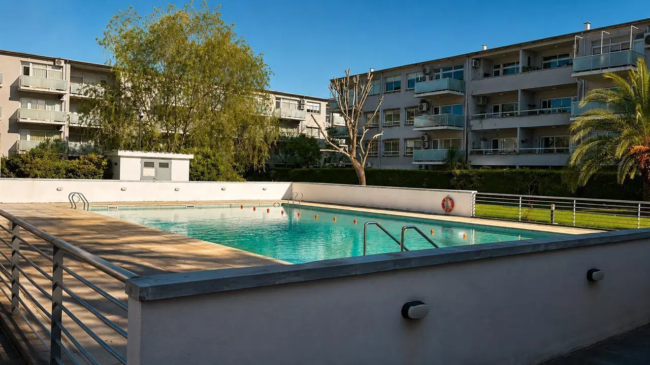 Departamento en Alquiler en La Mora 4