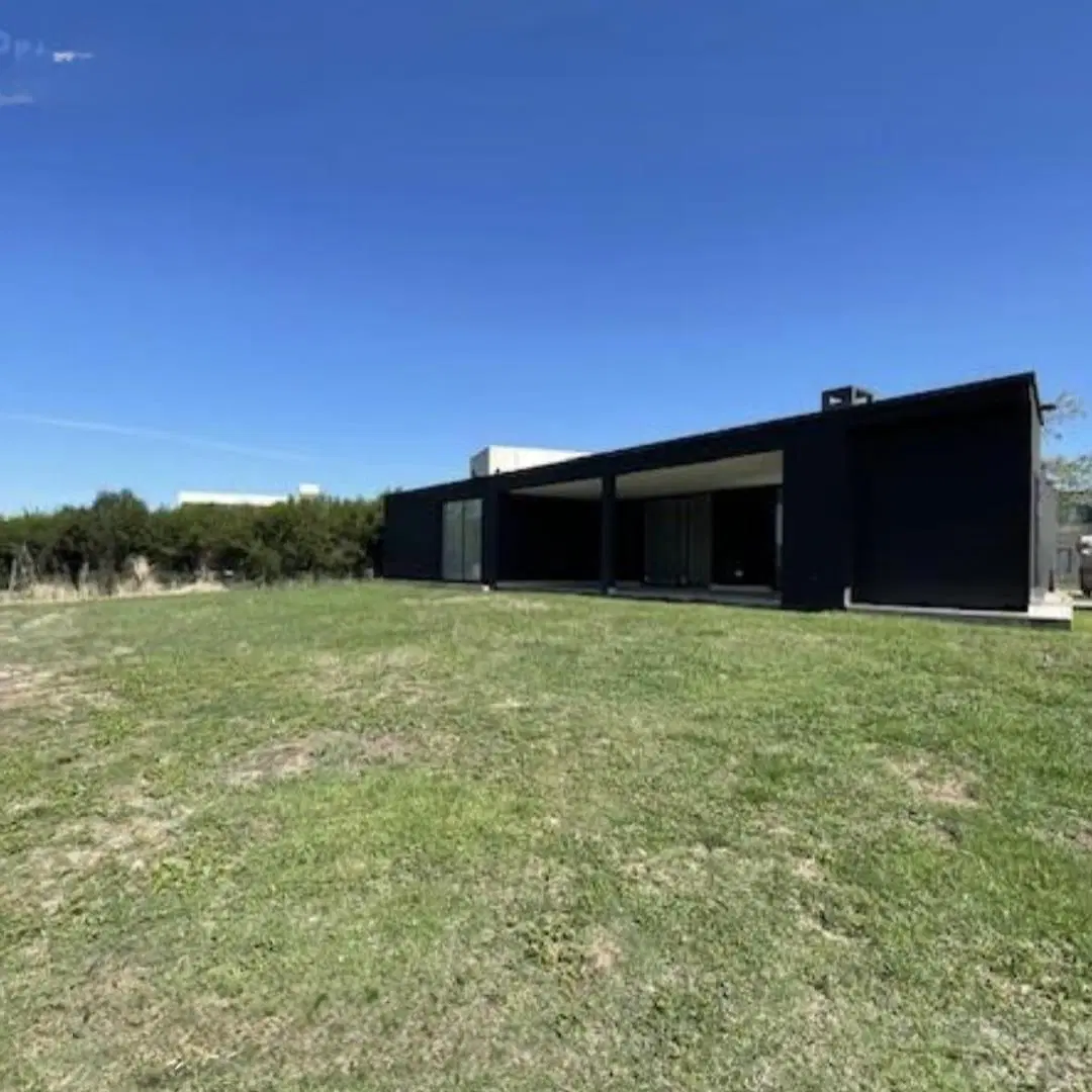 Casa al Lago en Venta en El Canton - Golf 8