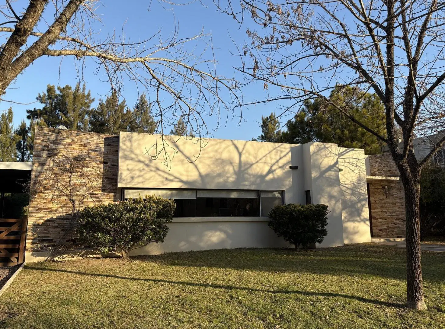 Casa en una Planta en Venta en Santa Catalina - Villa Nueva 2