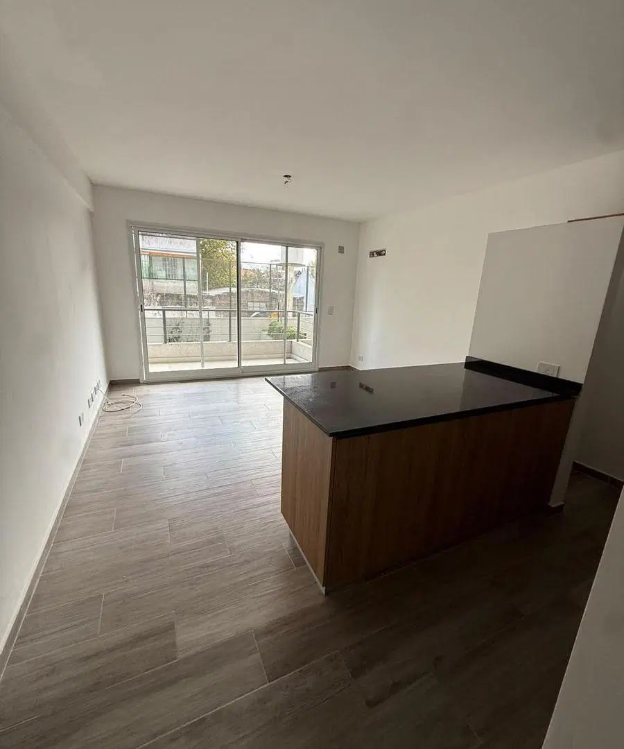 Moderno Departamento en Venta en Tigre 8