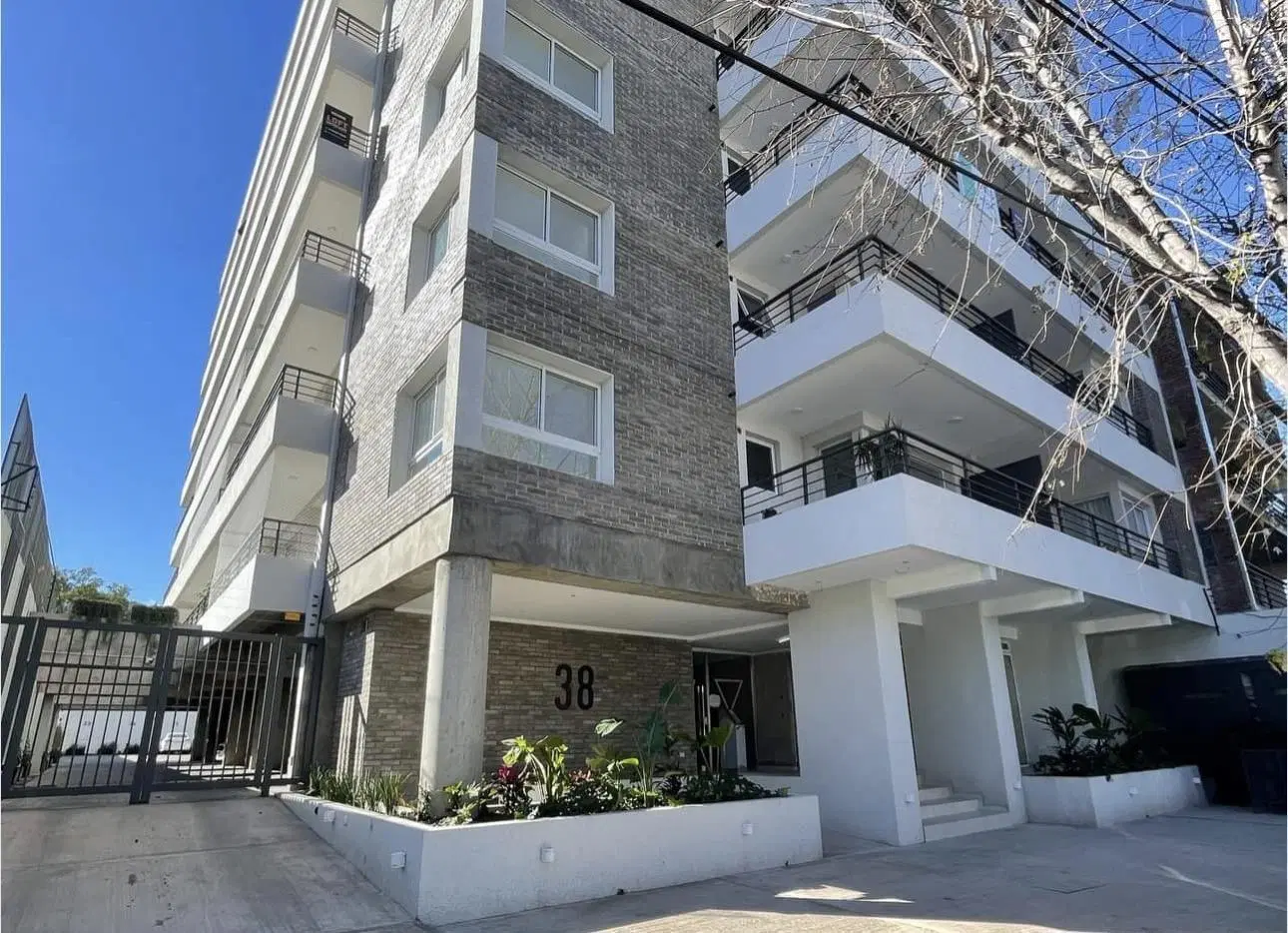 Moderno Departamento en Venta en Tigre 1