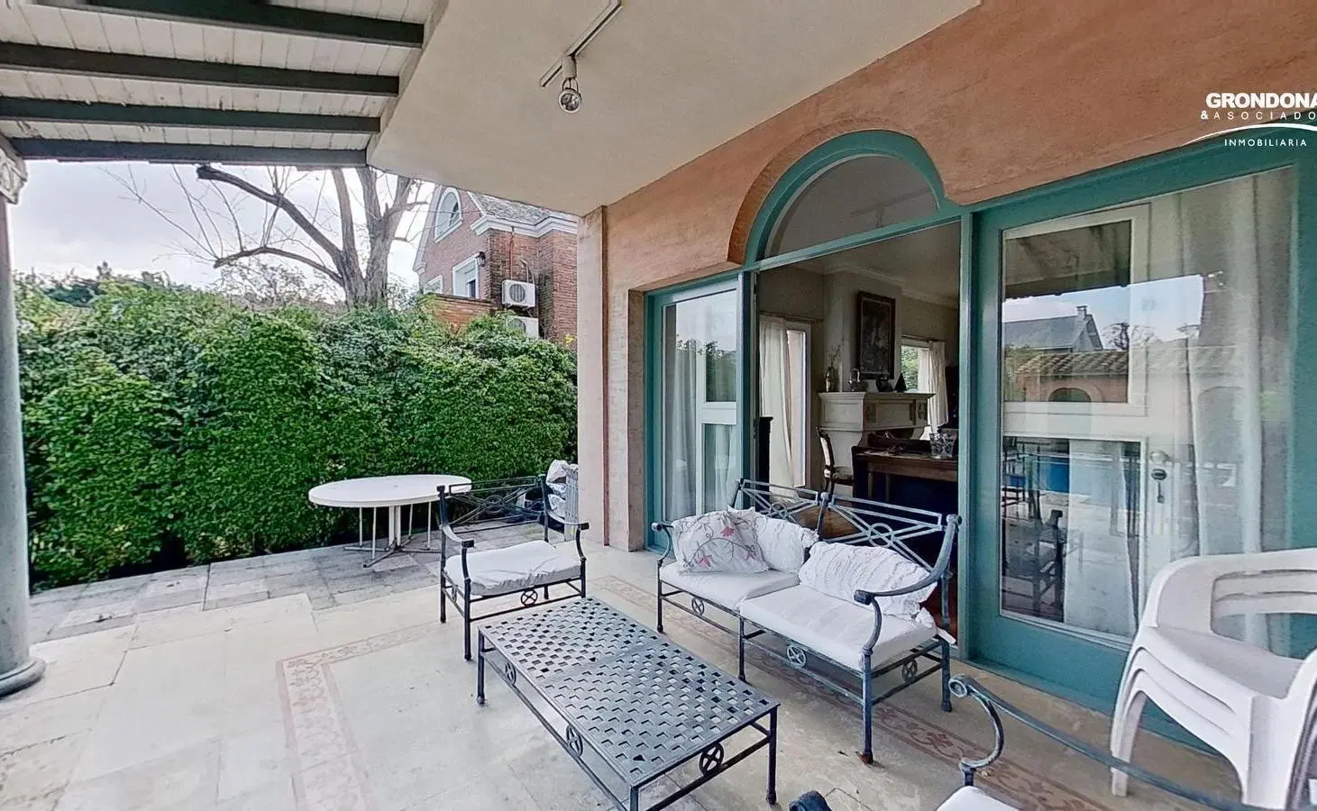 Casa estilo Provenzal en Venta en el Barrio las Victorias 3