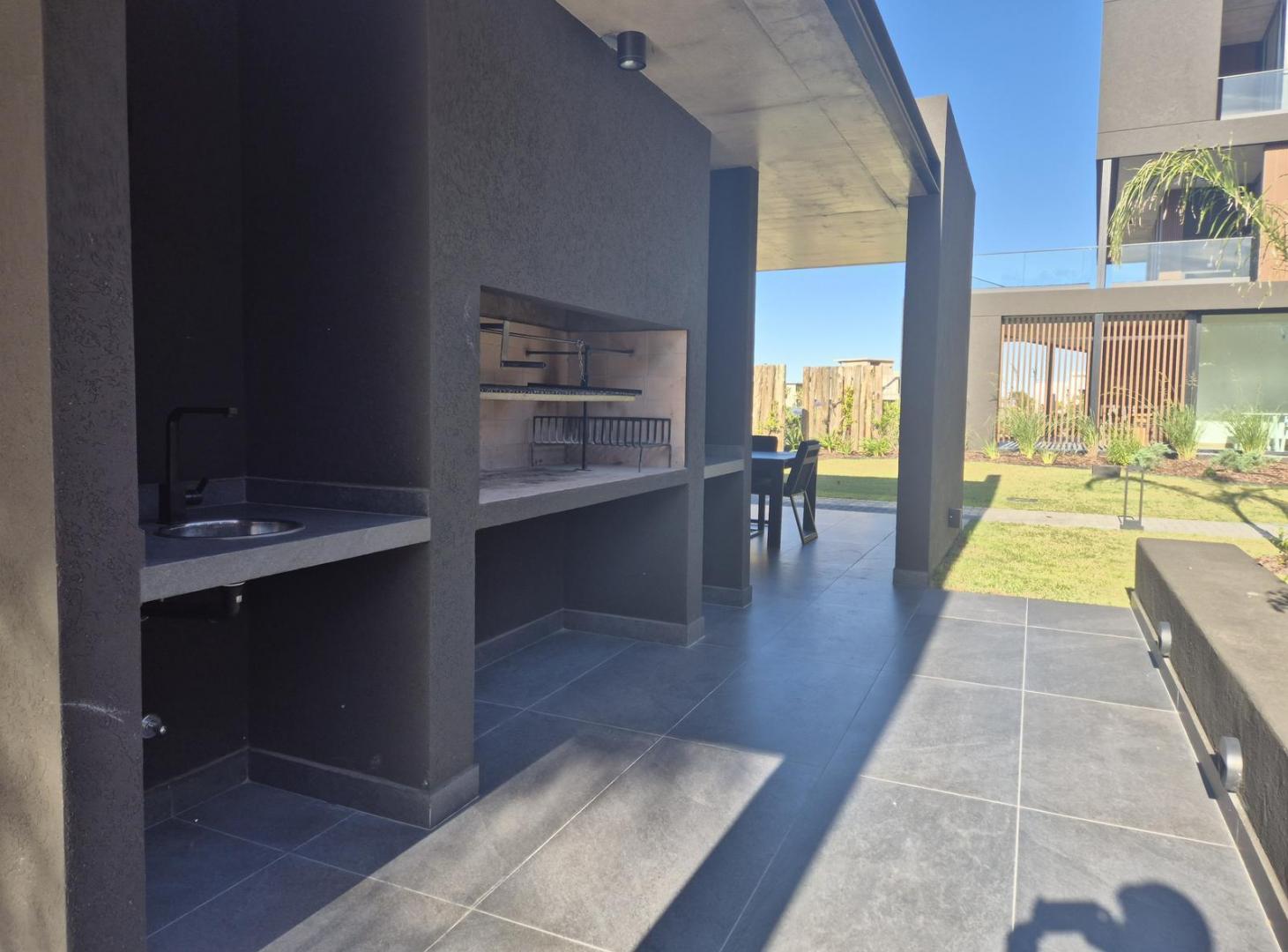 Foto de Departamento en Alquiler con Jardín en Milennia - Nordelta, imagen 1