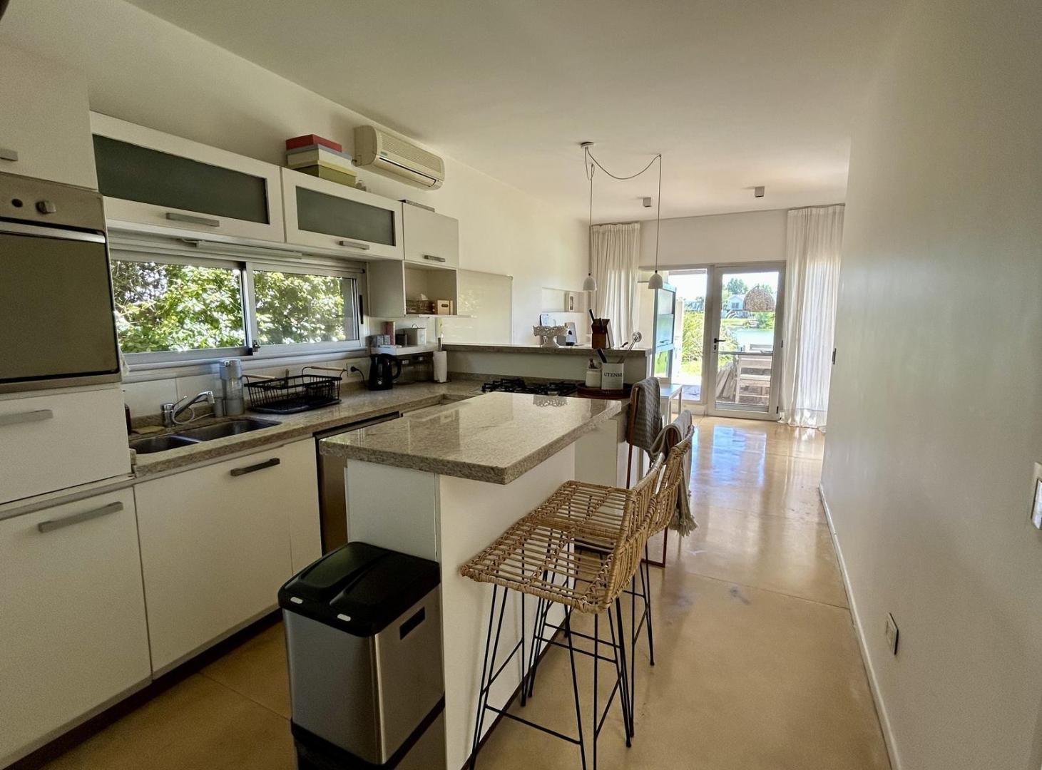 Foto de Casa Amoblada en Alquiler Anual en Santa Barbara, imagen 2