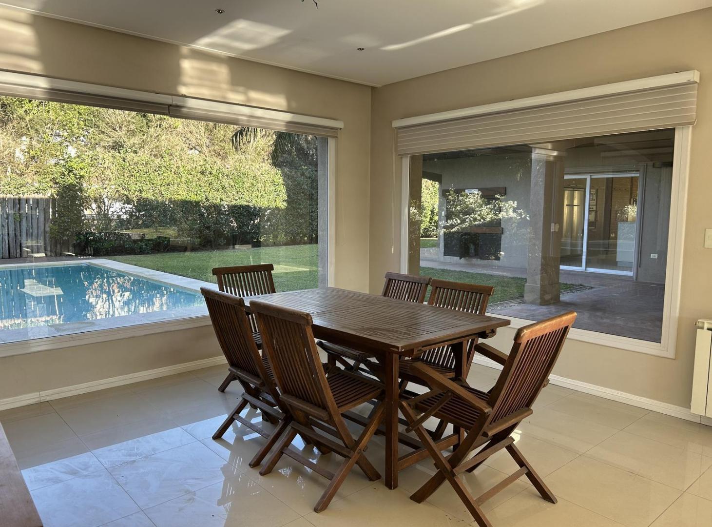Foto de Casa en Venta Frente al Lago en Las Glorietas - Nordelta, imagen 2