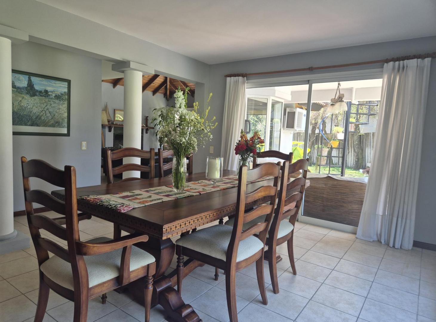 Foto de Casa estilo Mediterraneo en Venta en Santa Barbara, imagen 1