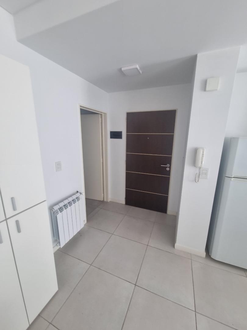 Foto de DEPARTAMENTO MONOAMBIENTE AL FRENTE CON BALCON AMOBLADO, imagen 3