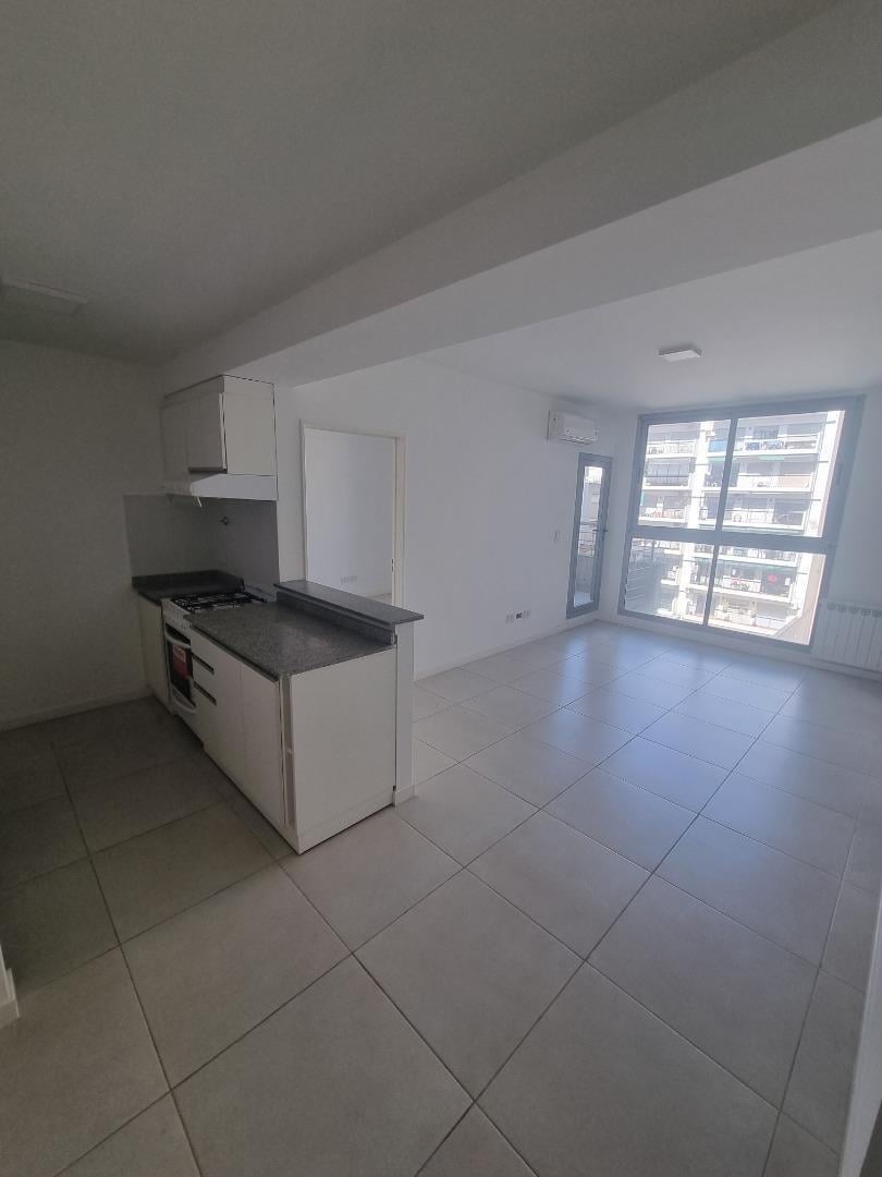 Foto de DEPARTAMENTO 2 AMBIENTES CONTRAFRENTE 2 BAÑOS BALCON CORRIDO, imagen 3
