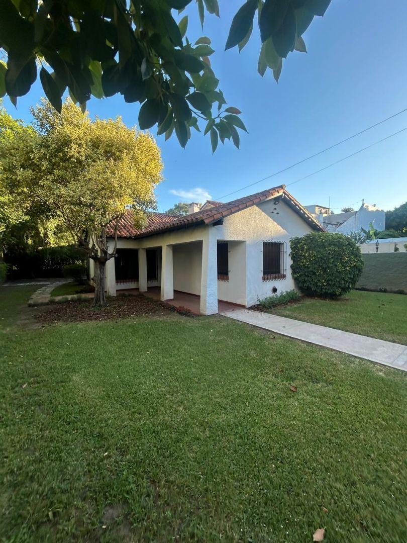 Casa 4 ambientes. | DEL VALLE, ARISTOBULO al 1700