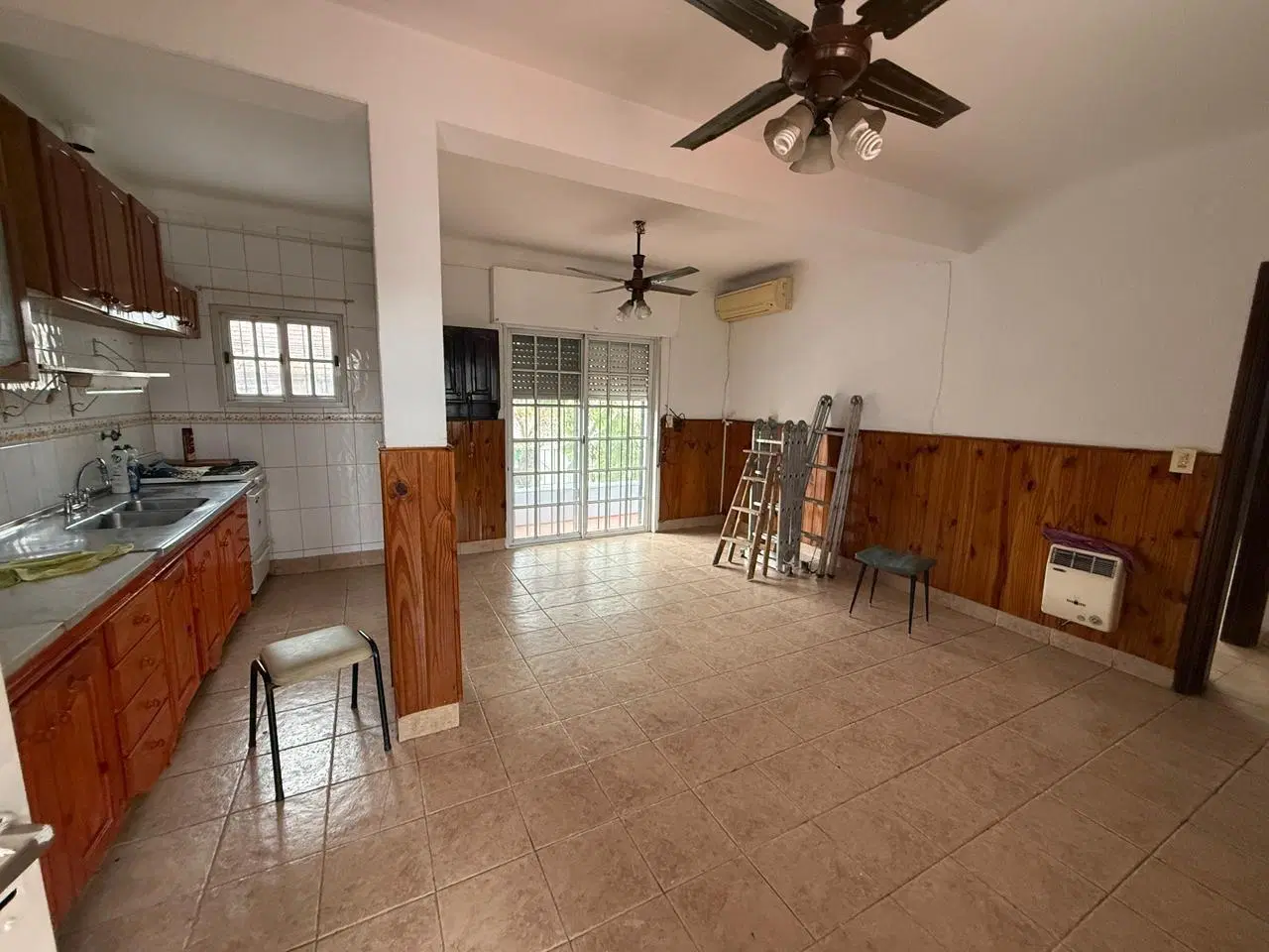 Casa 4 ambientes 2 dormitorios. | MONTEAGUDO al 1900 2