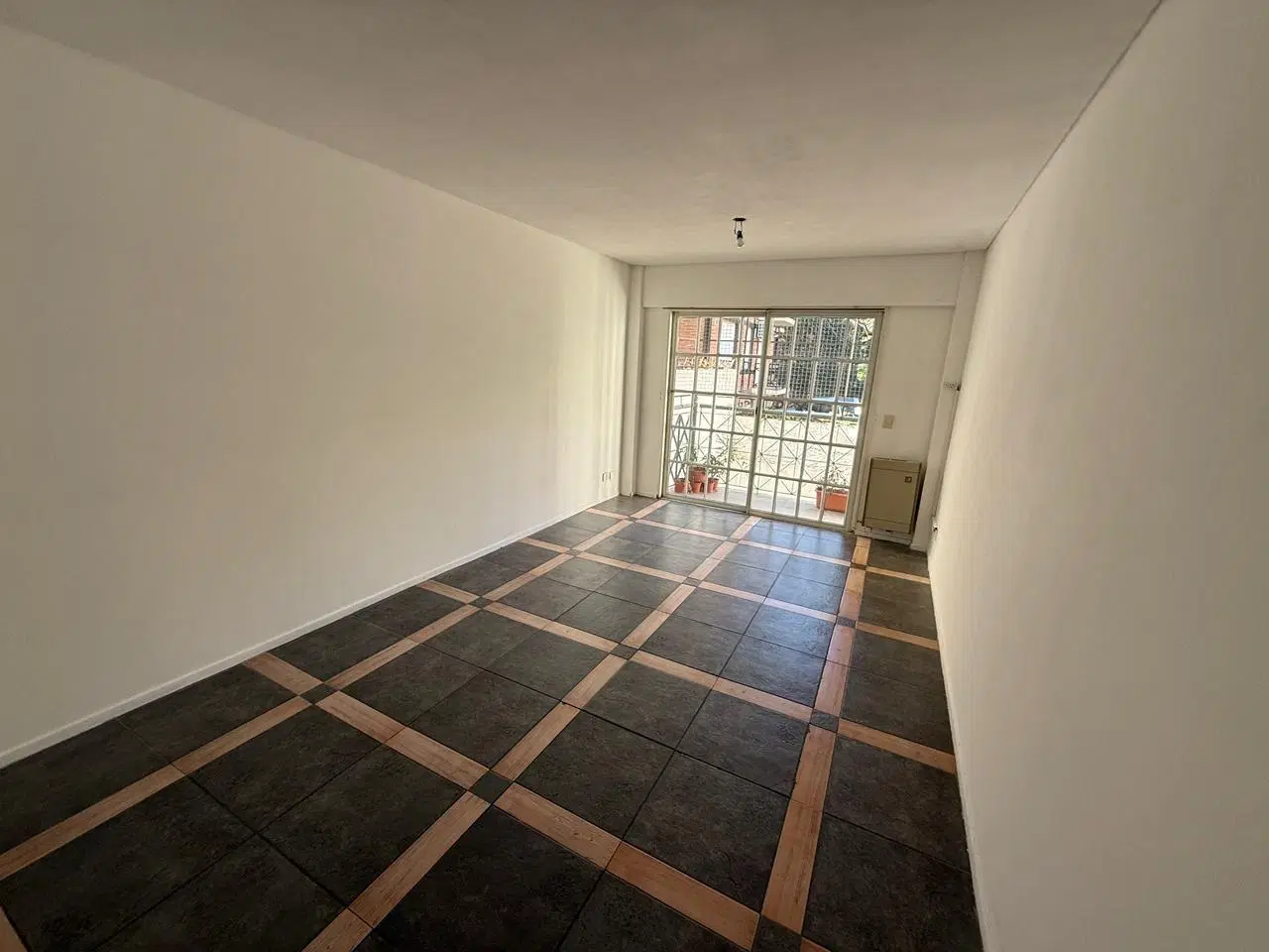 Departamento 2 ambientes. | RIVADAVIA, AV. al 100 5