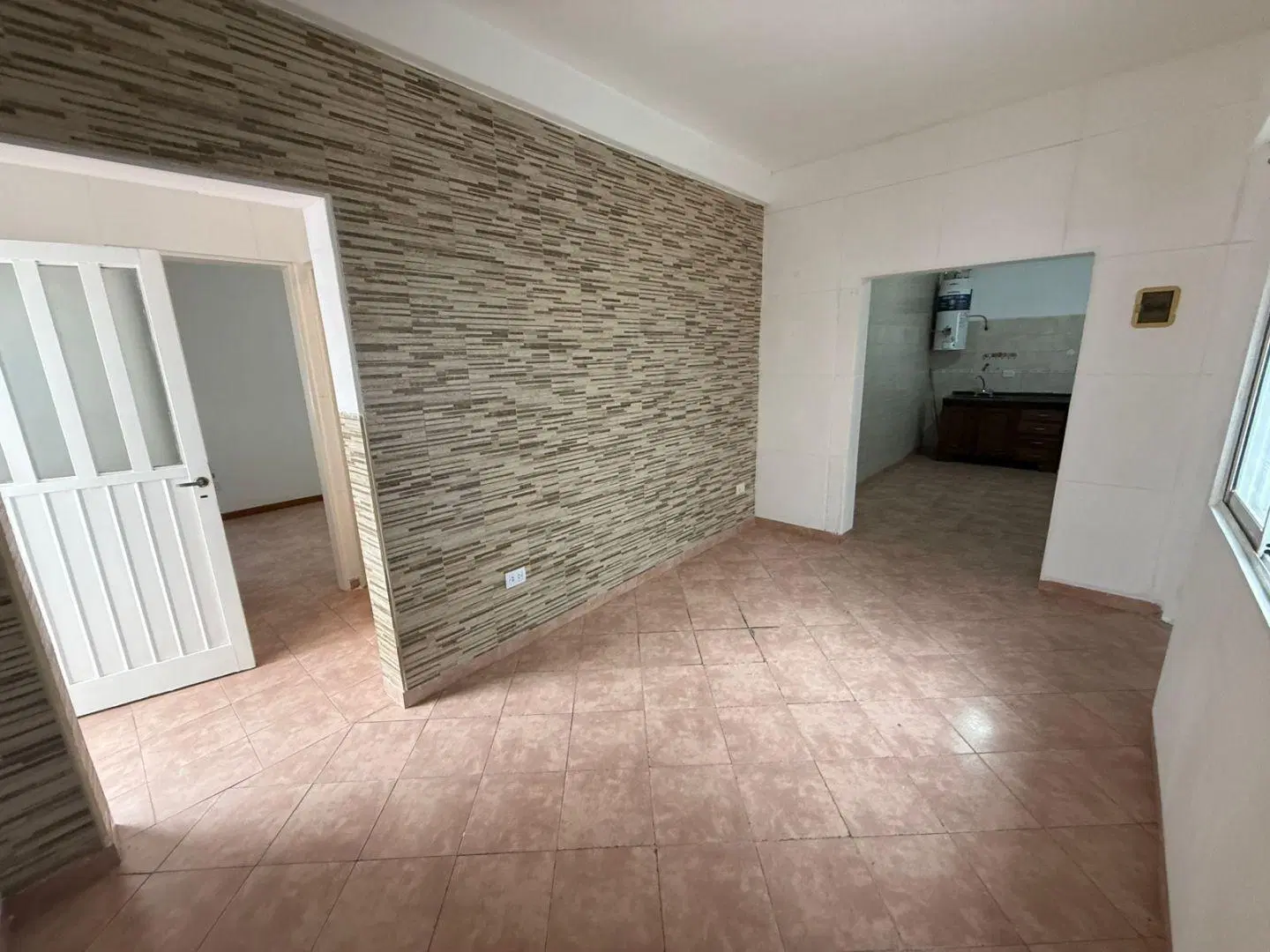 Casa 2 ambientes. | darragueira al 2500 5