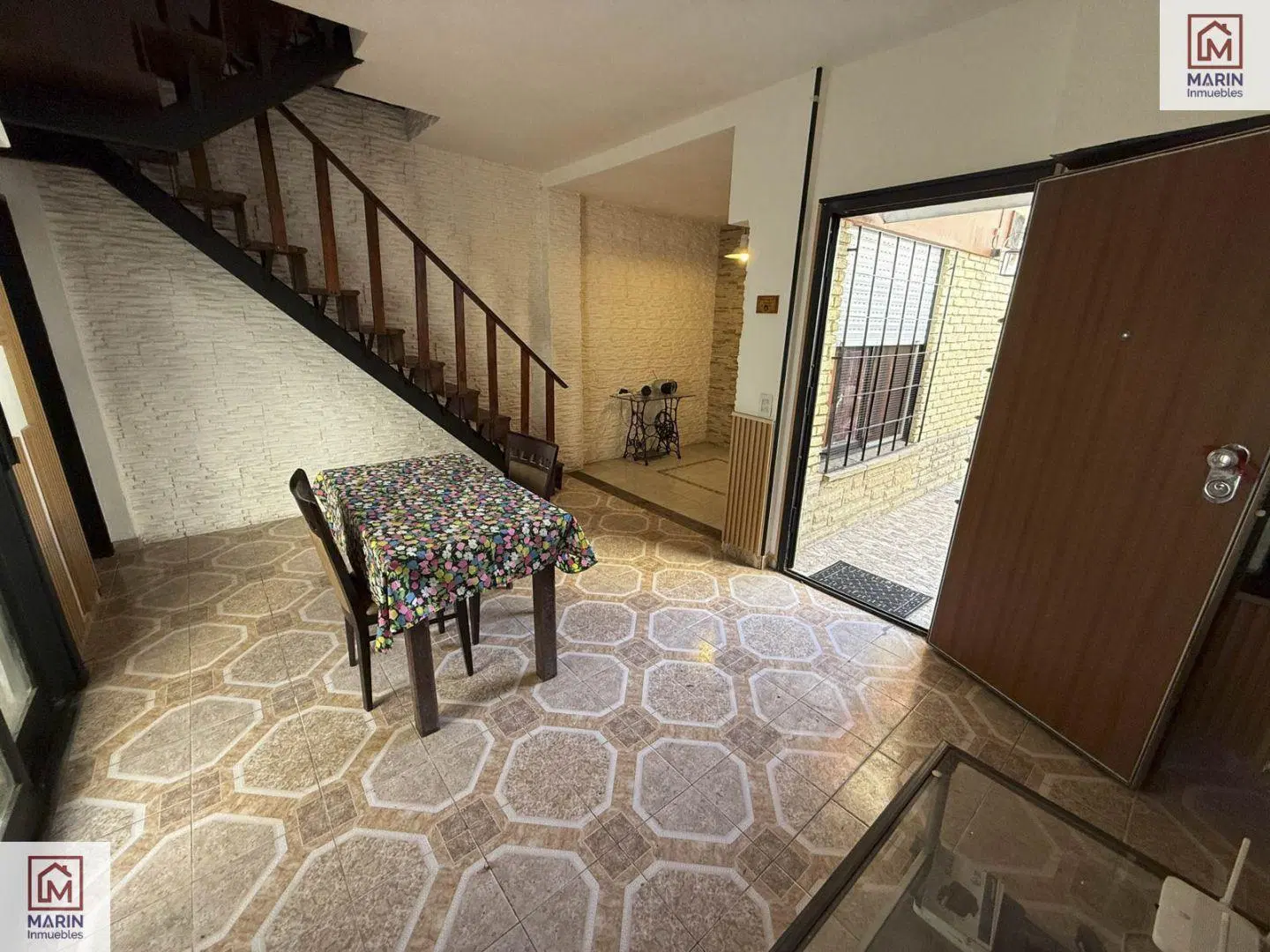Casa 3 ambientes. | asamblea al 5900 2