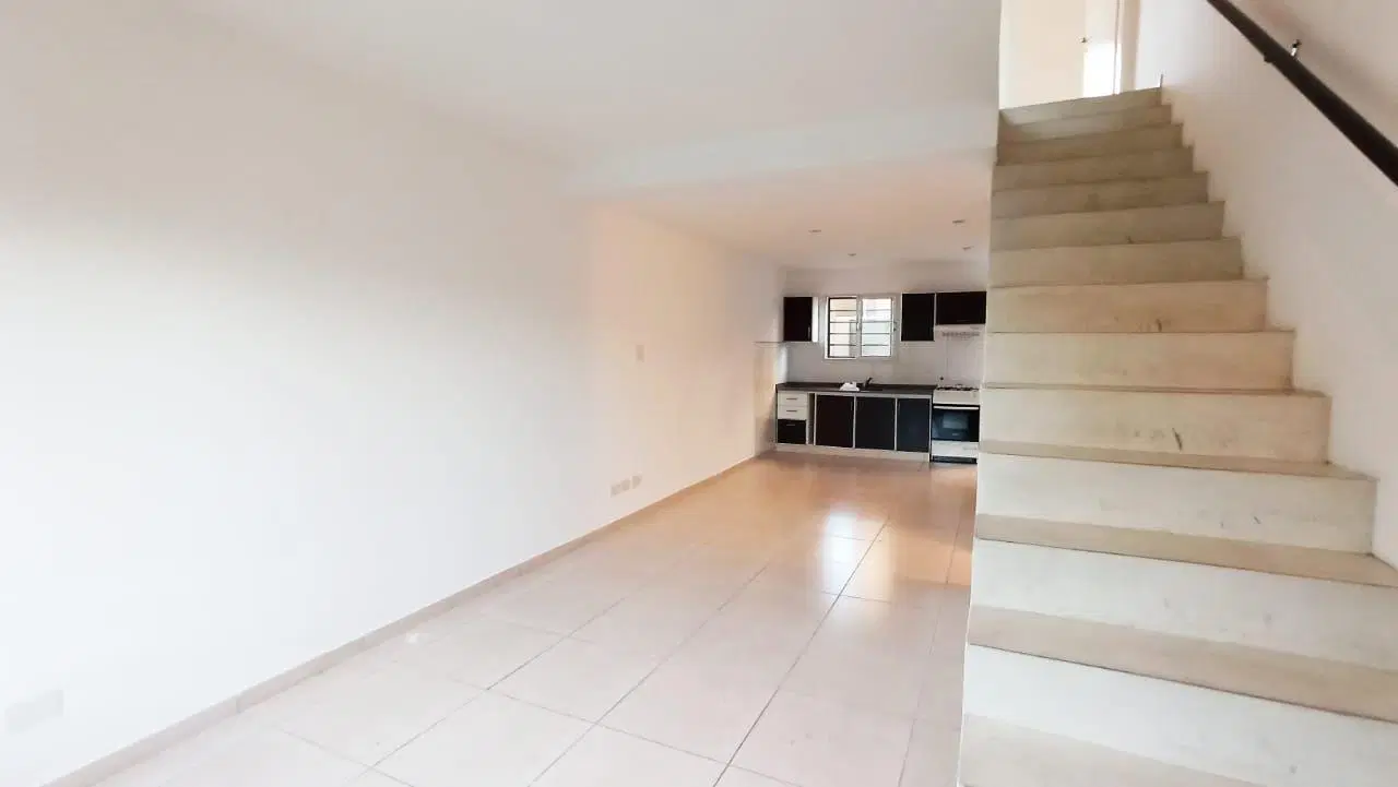DUPLEX 3AMB 2 PTAS COCHERA  PATIO PARRILLA 4
