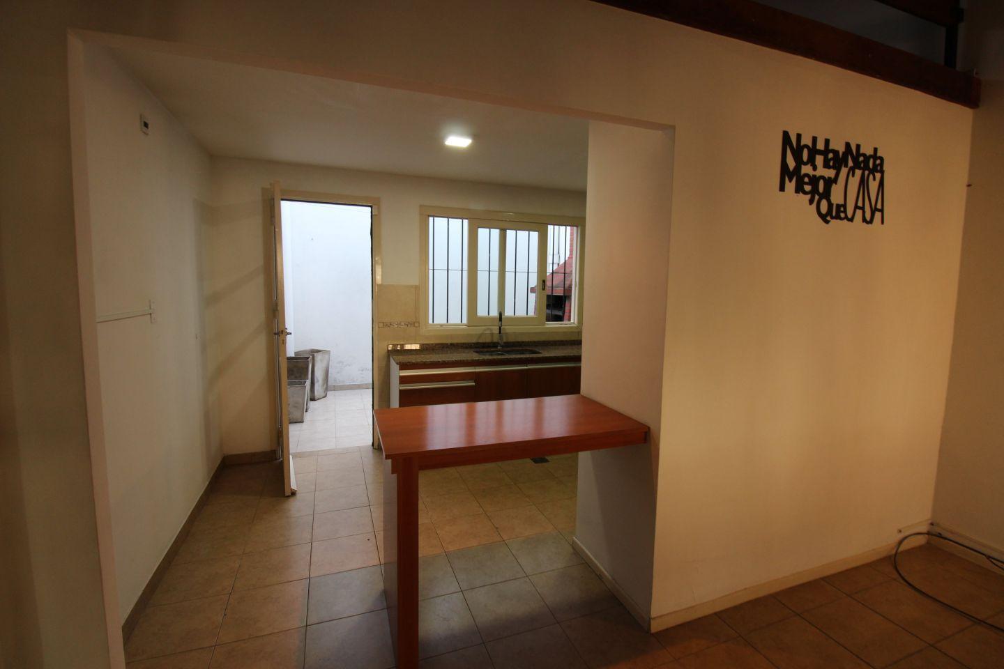 Foto de Casa 4 ambientes. | san lorenzo al 1700, imagen 1