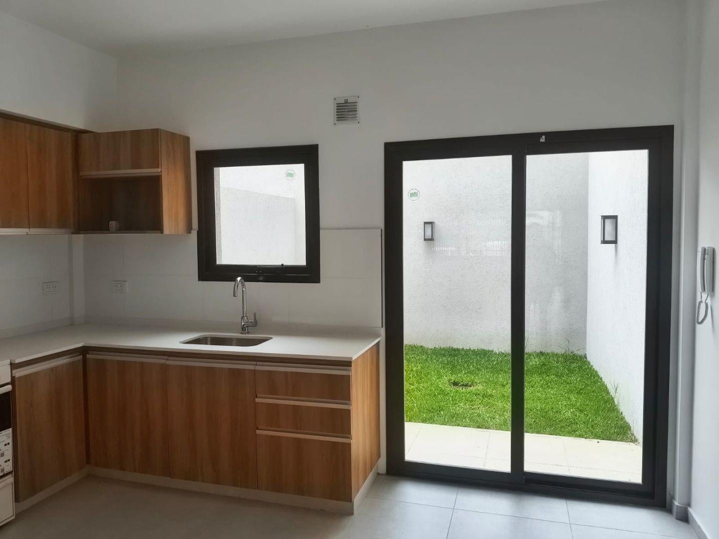 Foto de Casa 4 ambientes. | domigo faustino sarmiento al 3500, imagen 3