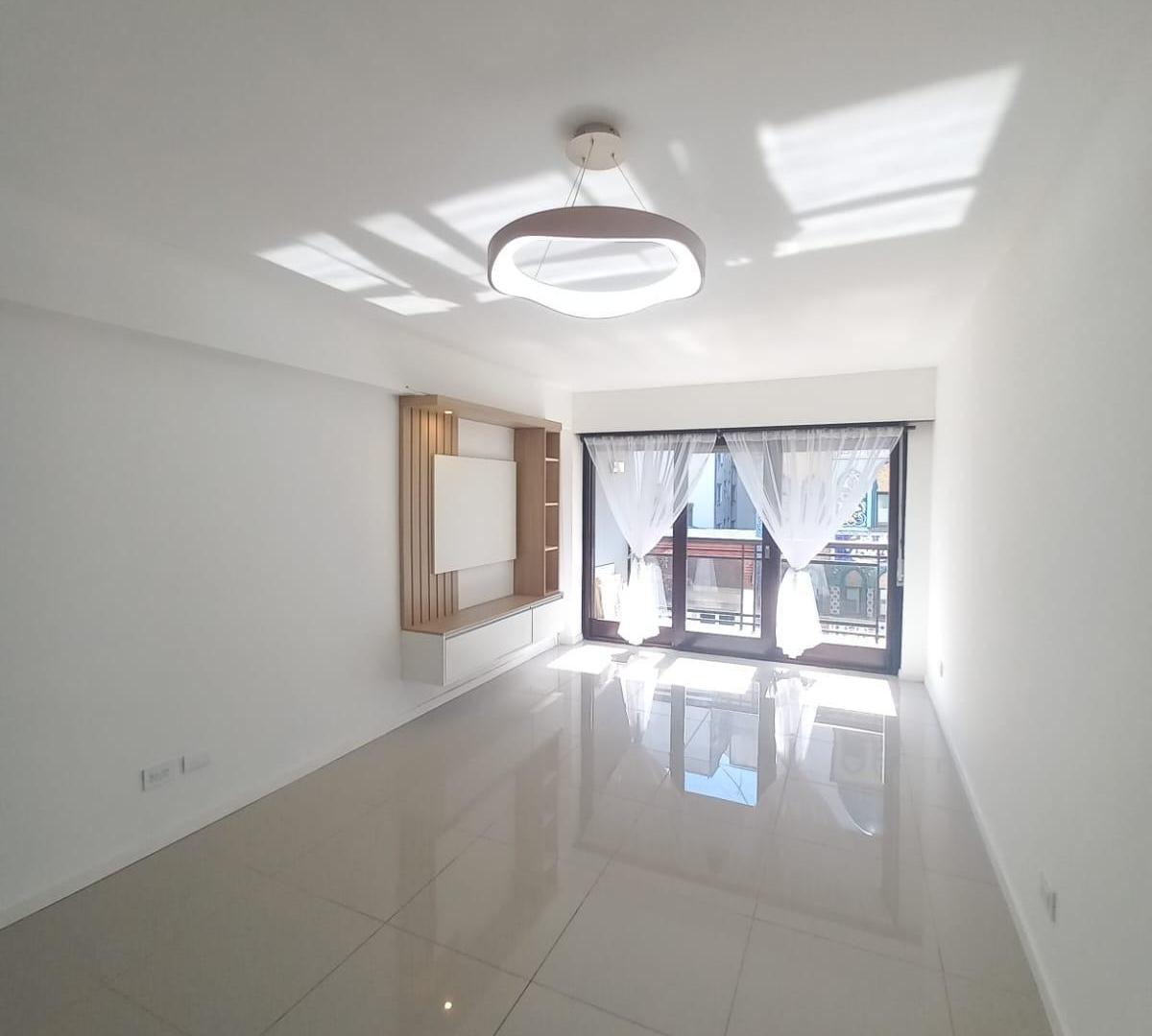 3 ambientes Bolivar y Colon 124.900 dolares