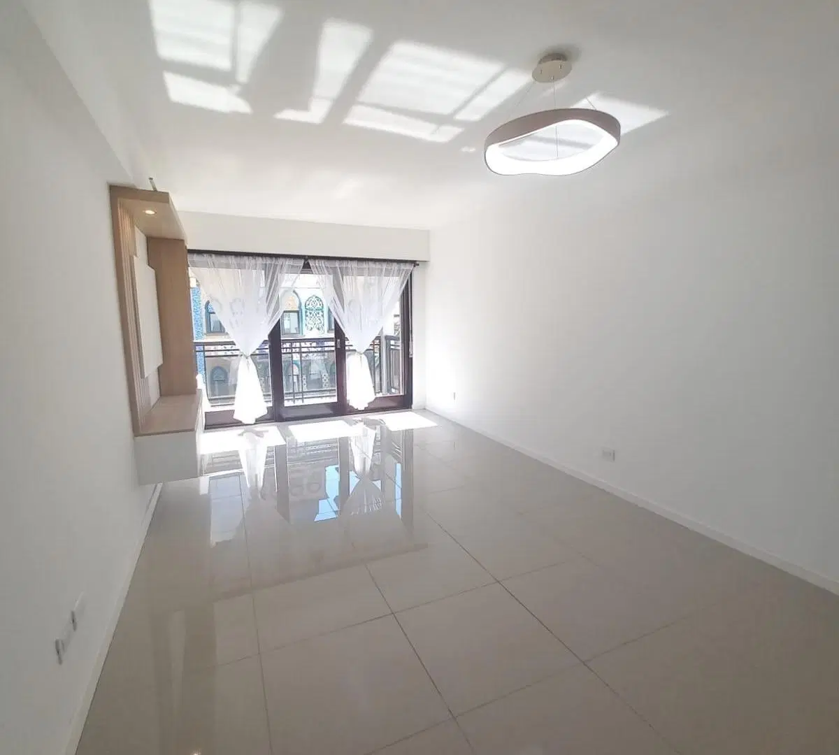 3 ambientes Bolivar y Colon 124.900 dolares 1