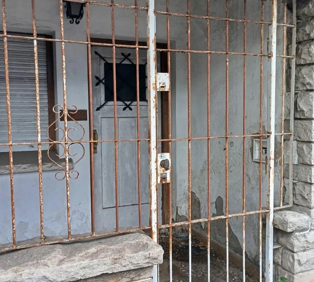 Chalet chauvin a reciclar /demoler 120.000 dolares 2
