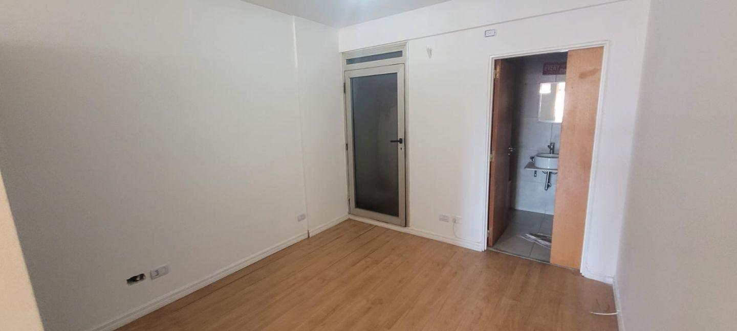 Foto de VENTA 2 AMBIENTES CON COCHERA OPORTUNIDAD, imagen 3