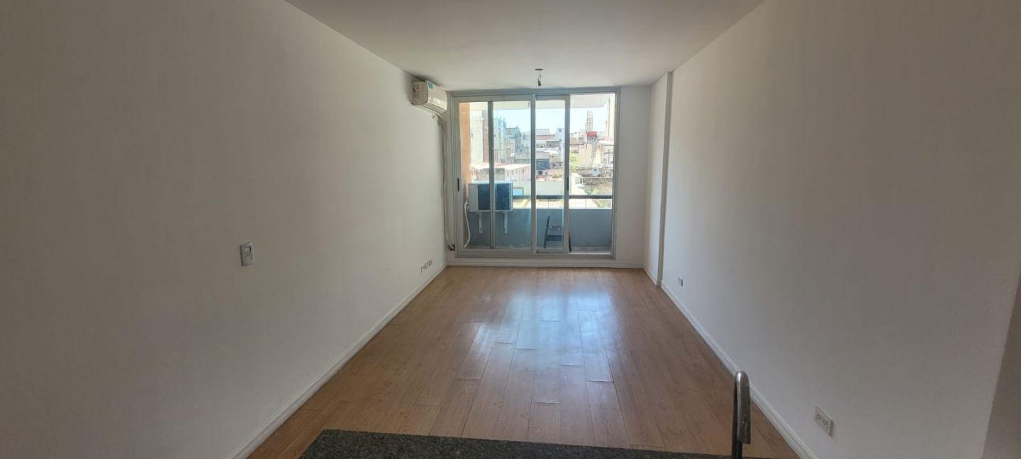 Foto de VENTA 2 AMBIENTES CON COCHERA OPORTUNIDAD, imagen 2