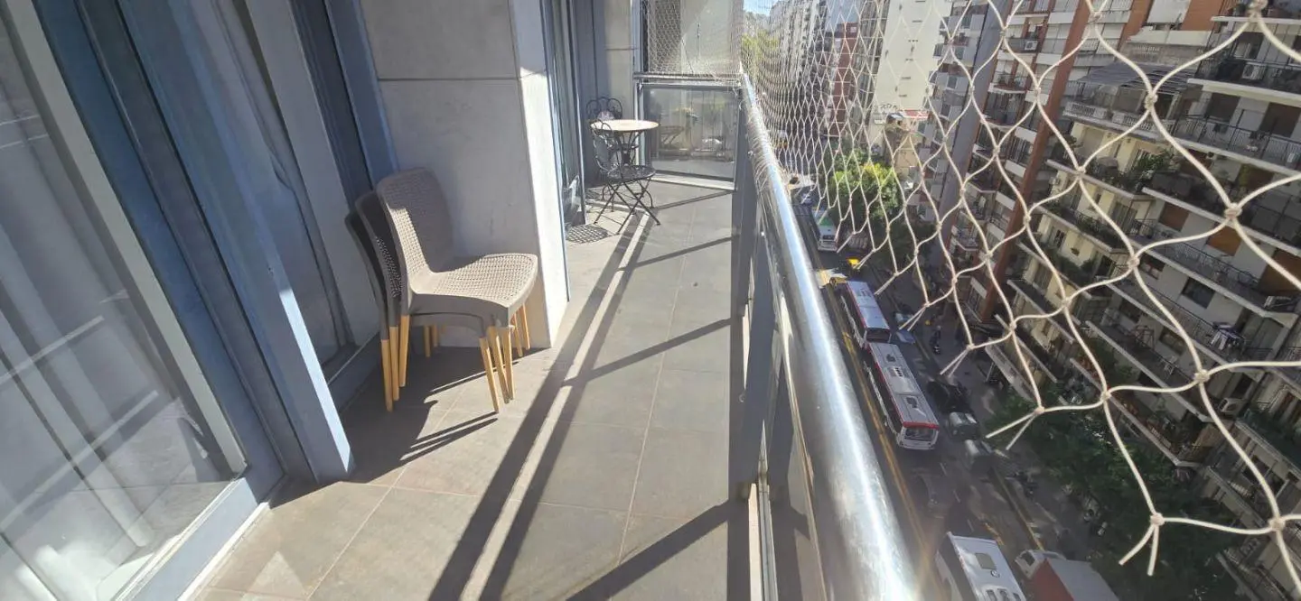 VENTA BARRIO NORTE PISO 5 AMBIENTES COCHERA 3