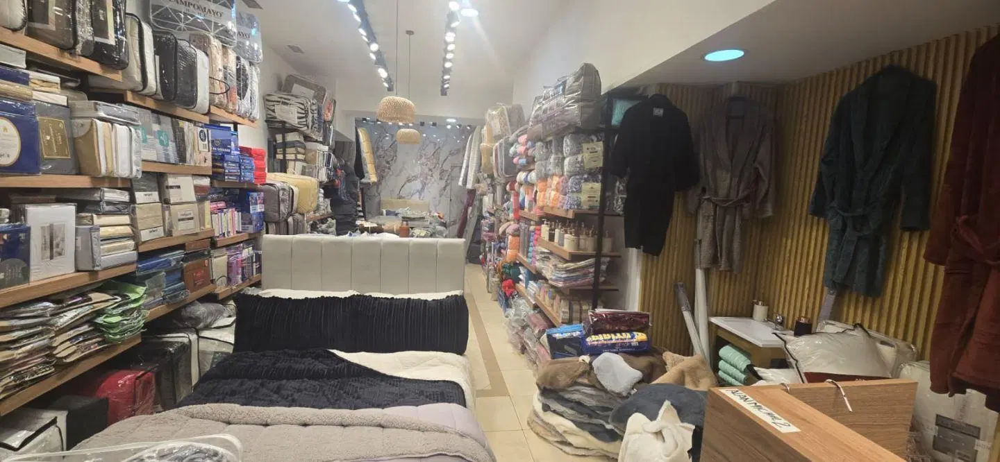LOCAL ALQUILER BALVANERA AV. CORRIENTES 2
