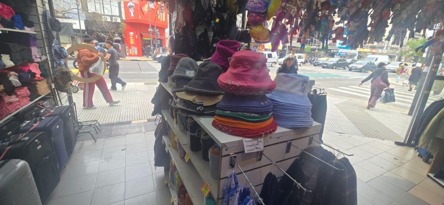 Foto de BALVANERA LOCAL EN ALQUILER OCHAVA AV. CORRIENTES Y LARREA, imagen 4