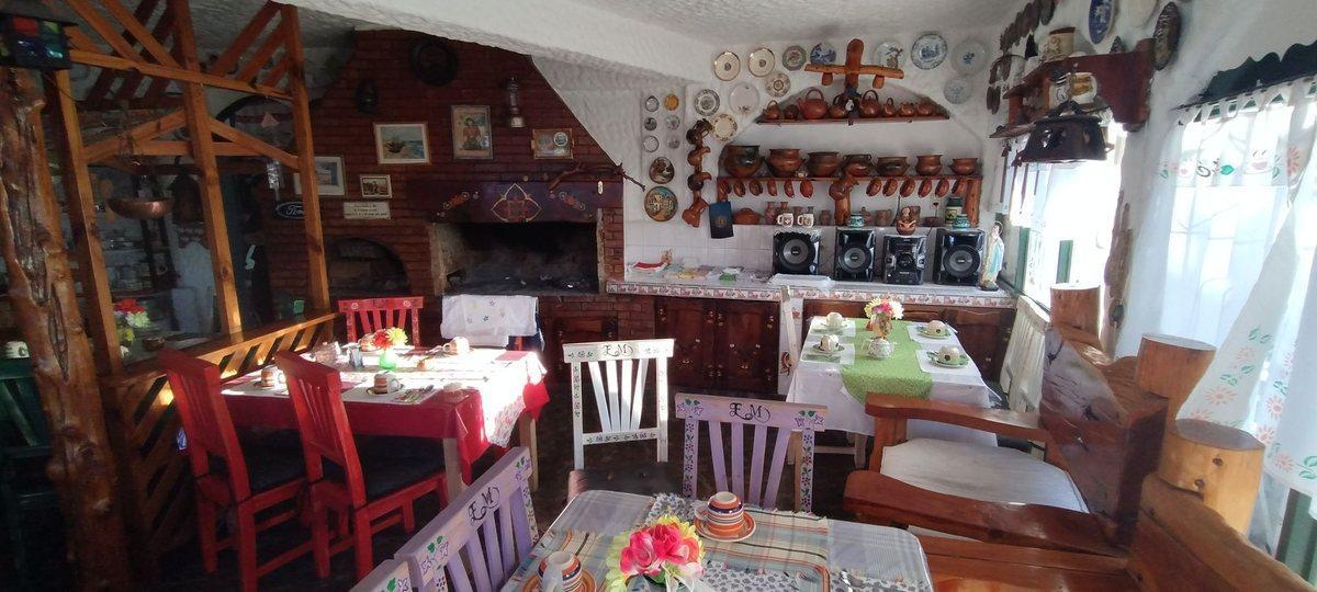 Venta Local Gastronomico y Dos Deptos Escritura 4