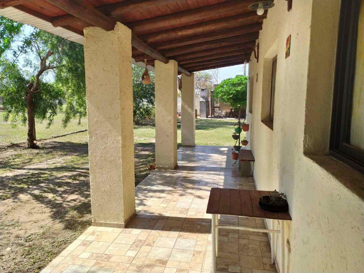 Venta Casa 3 Dorm con Pileta Anisacate 5