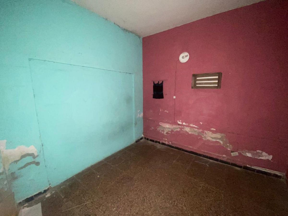 Venta Casa a Reciclar Guemes 4