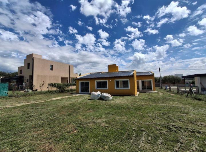 VENTA CASA 3D QCHO PILETA B LAS CORZUELAS UNQUILLO 5