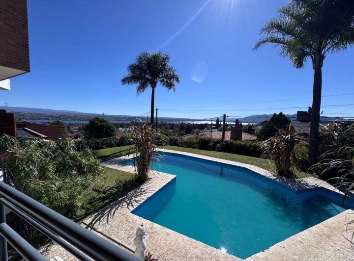 CASA CON VISTA VILLA CARLOS PAZ COSTA AZUL 3